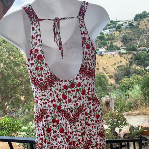 Divided by H&M floral print dress.  Size 4. - Picture 6 of 8